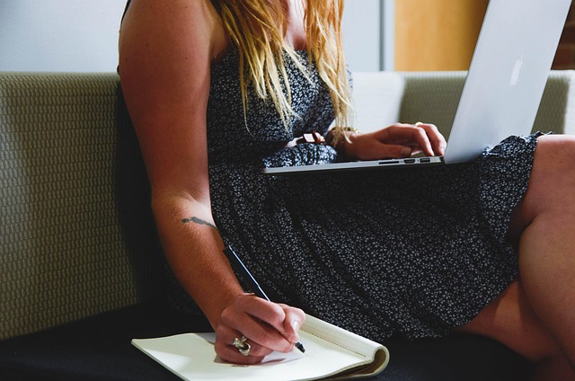 **"Blogowy BURN-OUT freelancerów: Jak uniknąć wypalenia zawodowego, gdy blog staje się Twoim głównym źródłem utrzymania?"** - 7 2025